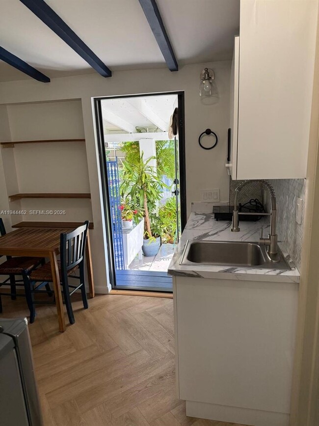 Building Photo - 41 SW 31st Ct