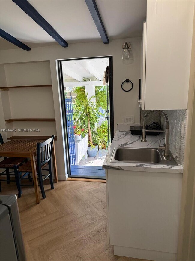 Foto del edificio - 41 SW 31st Ct