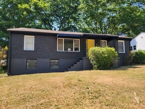 Building Photo - 165 Chicamauga Pl SW