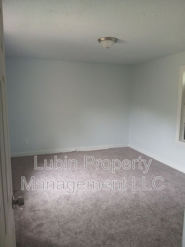 Building Photo - 2811 Carnes Ave