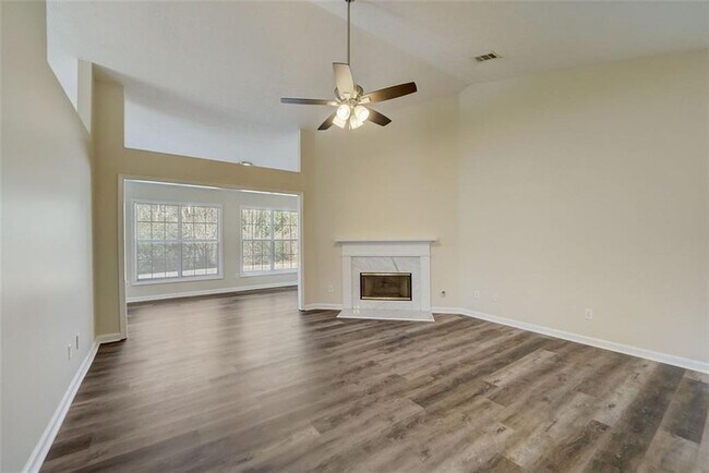 Building Photo - 3340 Ennfield Ln NW