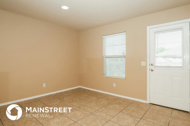 Building Photo - 3415 Dunlap Fields