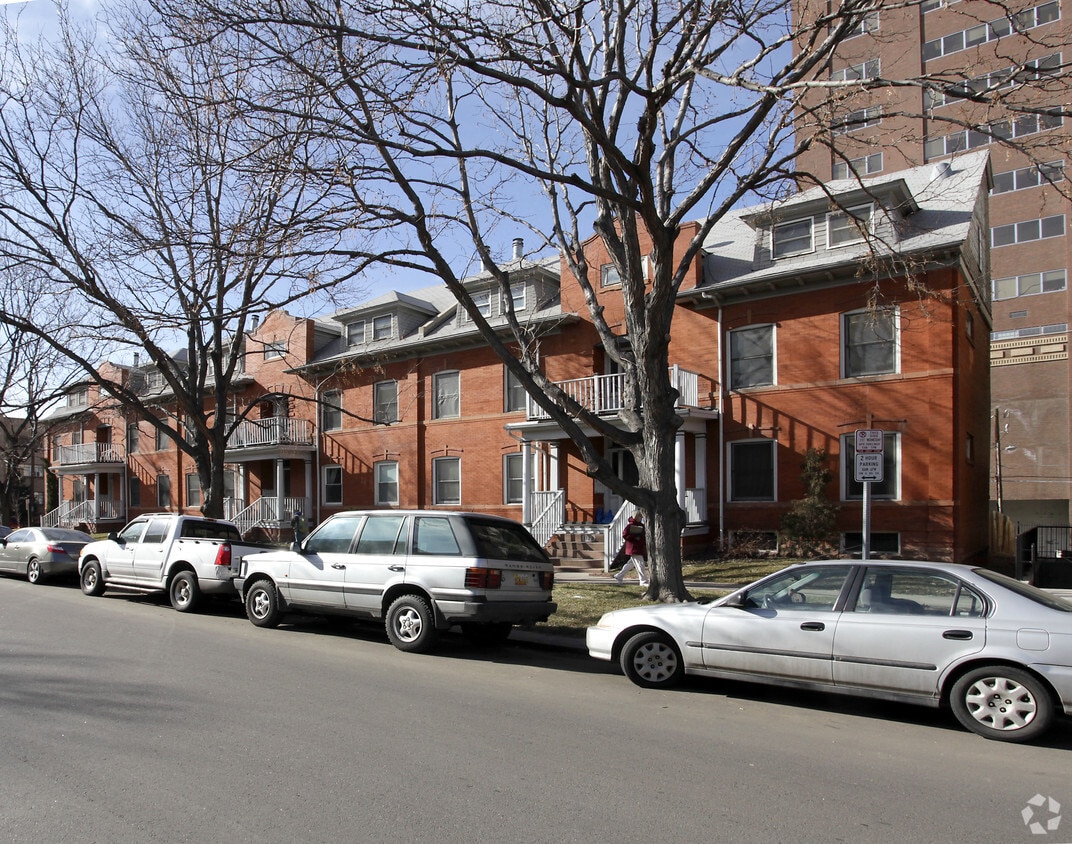 Building Photo - 1105 Sherman St