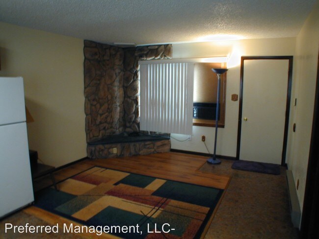 Building Photo - 7600 Ridge Rd