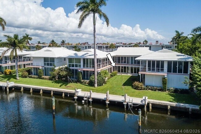 Foto del edificio - 2760 Yacht Club Blvd