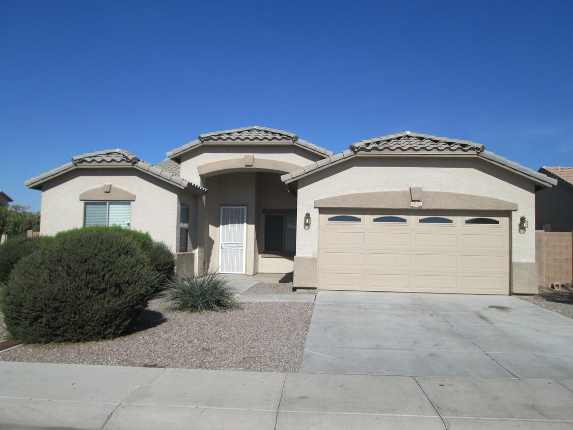 Primary Photo - 4622 W Donner Dr