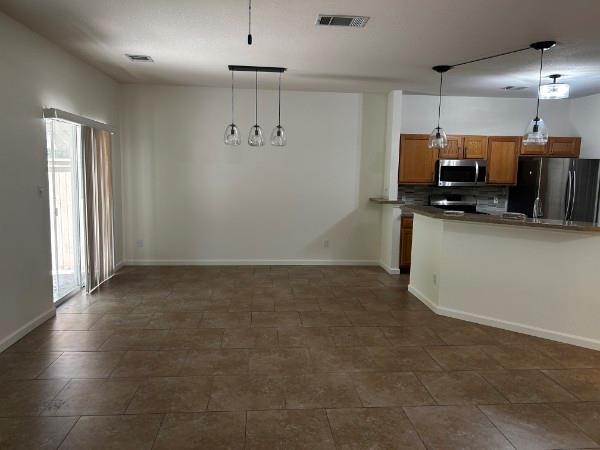 Building Photo - 7501 Shadowridge Run
