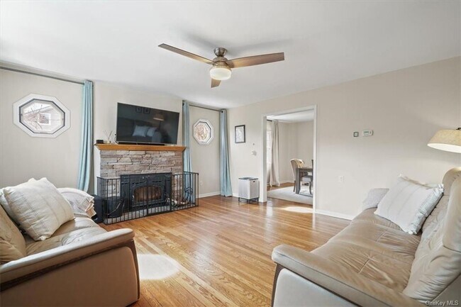 Building Photo - 125 S Kensico Ave