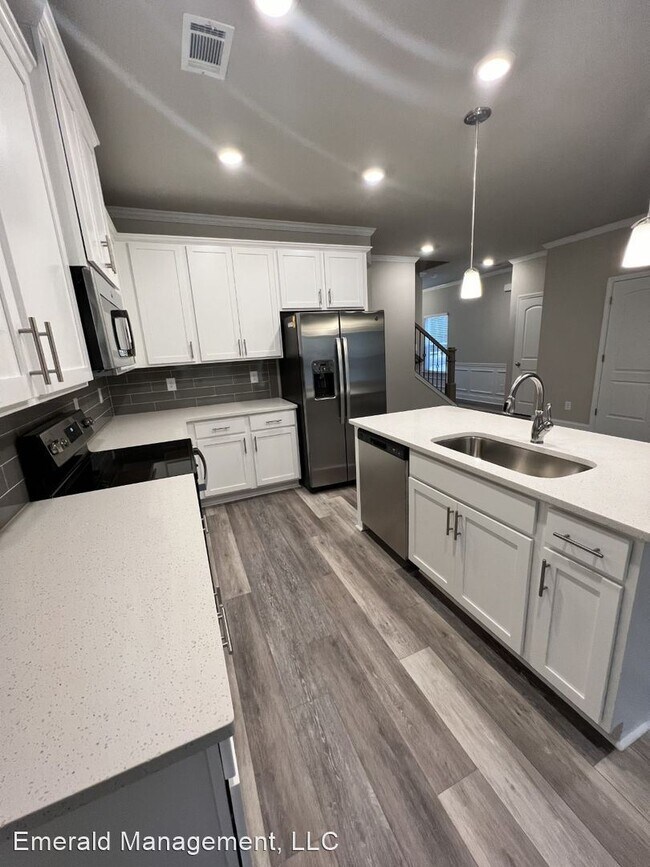 Building Photo - 3 br, 2.5 bath House - 5506 Rockfern Drive