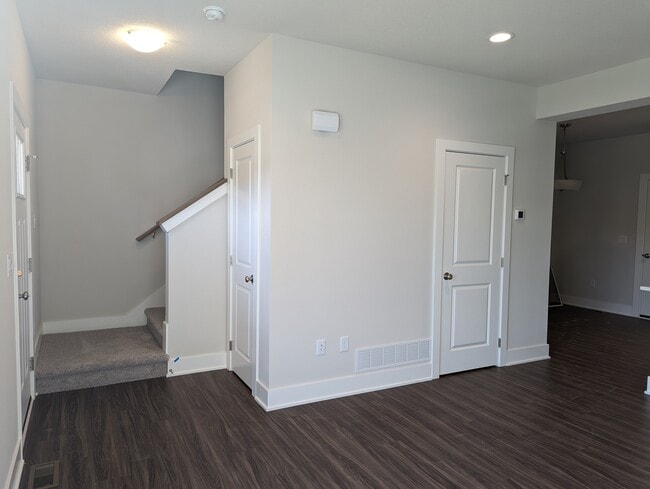 Foto del edificio - 1964 S Warrior Ln