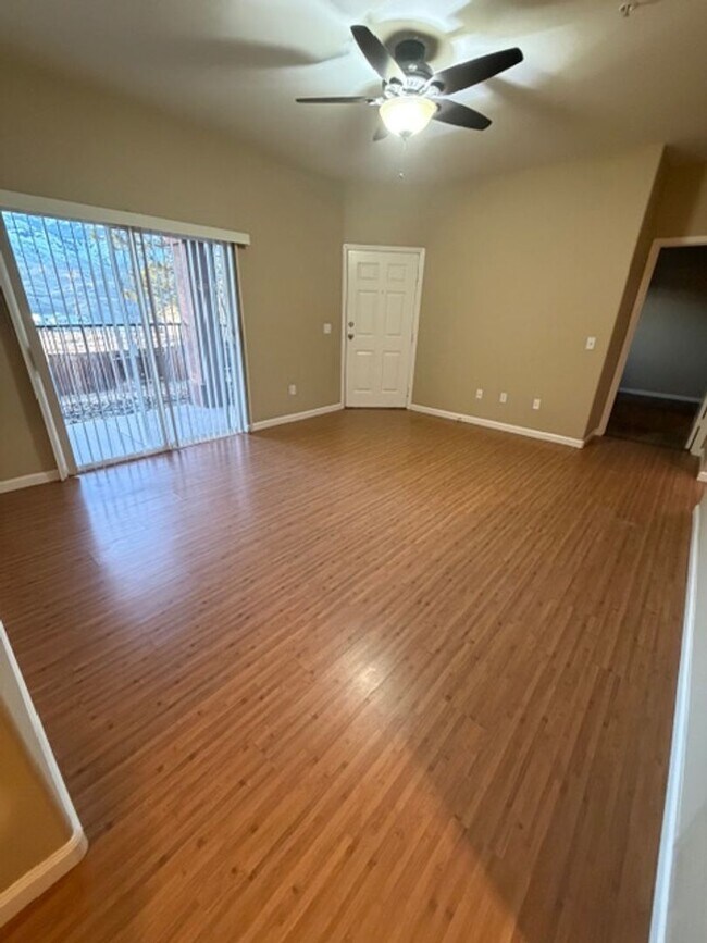 Building Photo - Discover Your Dream Condo with Stunning Mountain Views a 1 Car Garage & Covered carport in NW Ren...