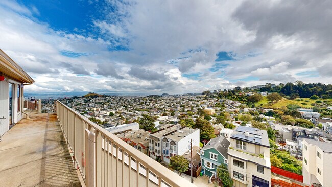 Foto del edificio - 2035 Castro St