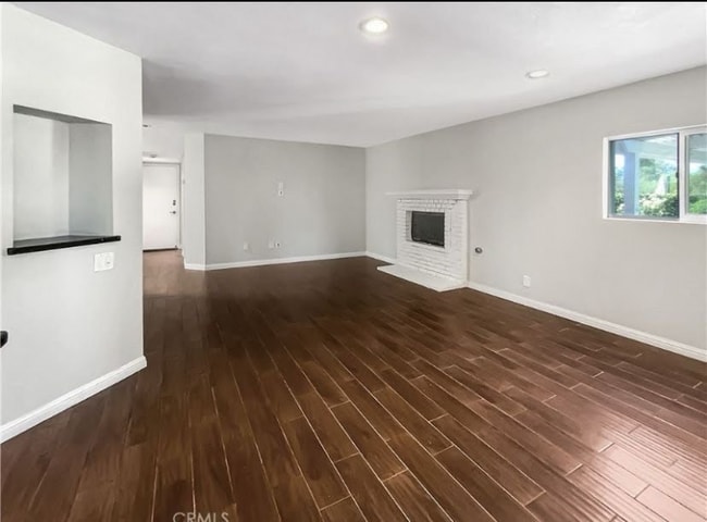 Foto del edificio - 3012 Steeple Chase Dr