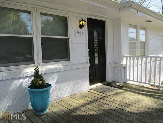 Building Photo - 2804 Mitchell Pl