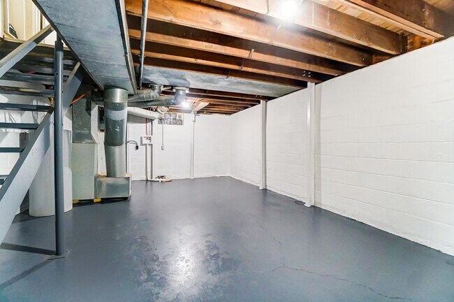 Foto del edificio - 221 S Rosedale Ave