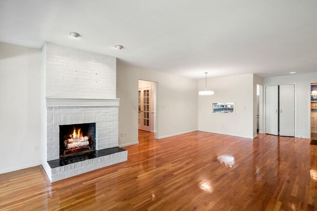 Building Photo - 50 Allerton Pl
