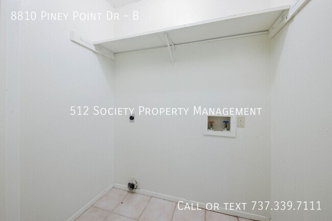 Foto del edificio - 8810 Piney Point Dr