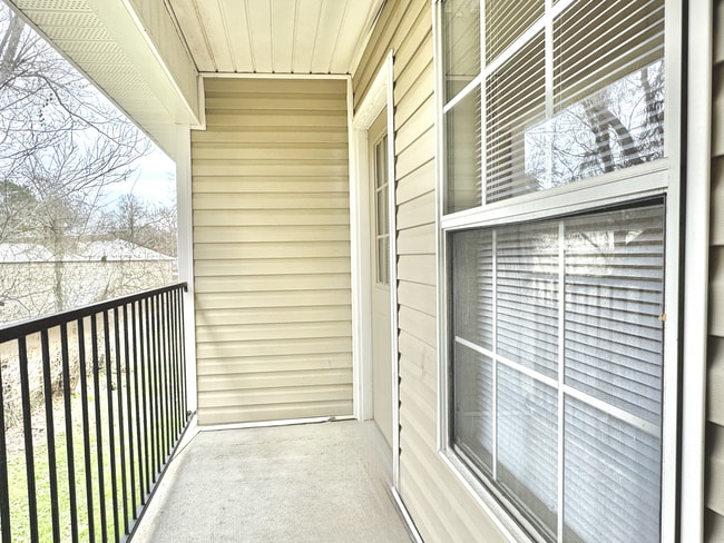 Foto del edificio - Spring Tree Apartments