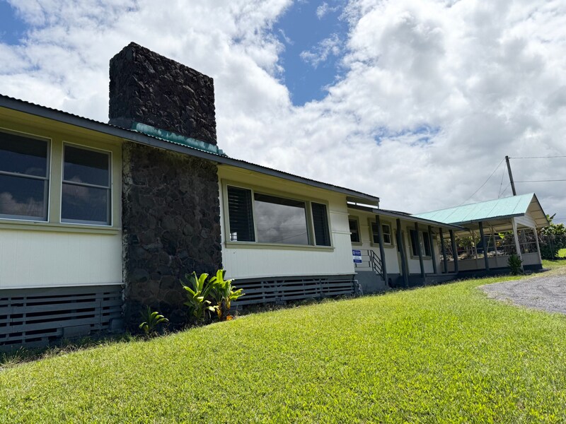 Primary Photo - 1249 W Kawailani St