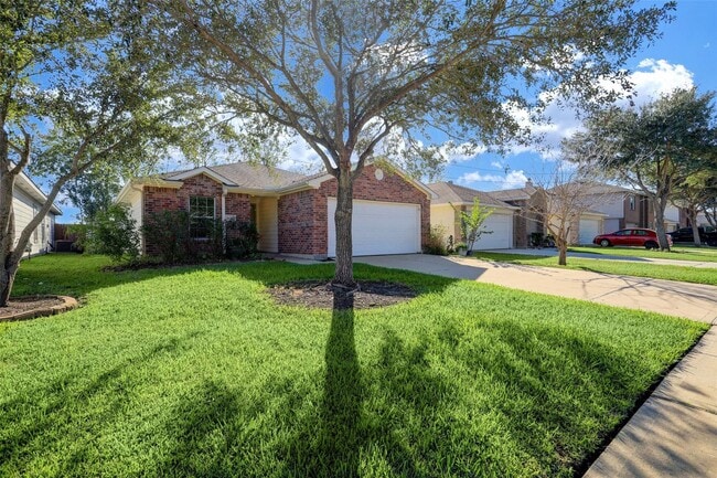 Foto del edificio - 18319 Austin Oak Ln