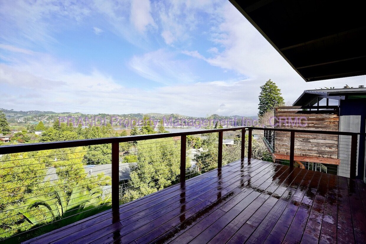 Foto principal - Immaculate Mill Valley Home with Bonus Apa...