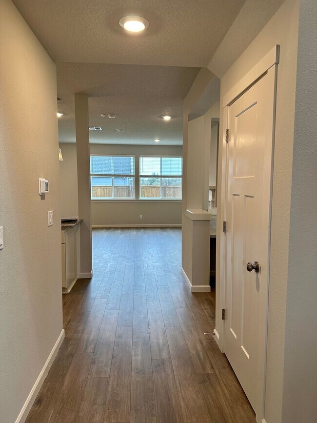 Foto del edificio - 1649 Nolan Ave SE