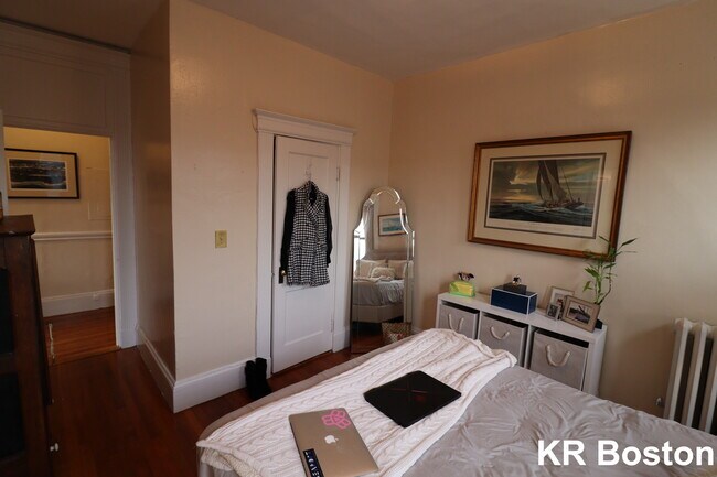 Foto del edificio - 1254 Commonwealth Ave