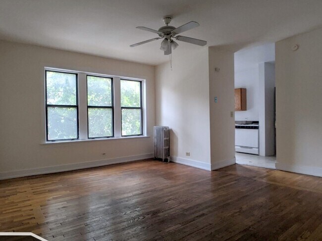 Foto del edificio - 1530 N Kedzie Ave