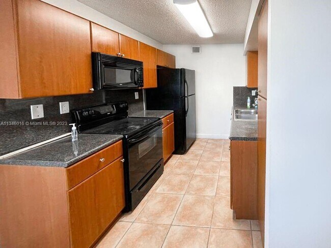 Foto del edificio - 4674 NW 97th Pl