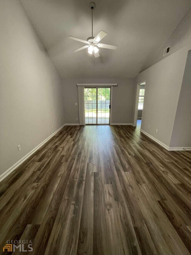 170 Douglas Dr, Saint Marys, GA 31558 Townhome Rentals in Saint Marys