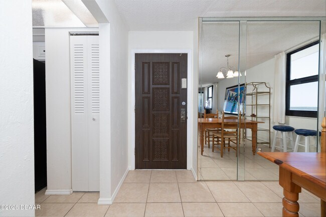 Foto del edificio - 1415 Ocean Shore Blvd