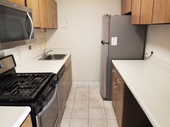 *Las imágenes son muestras representativas de la unidad anunciada. En algunos casos, las unidades reales que visita... - 8 Juniper St