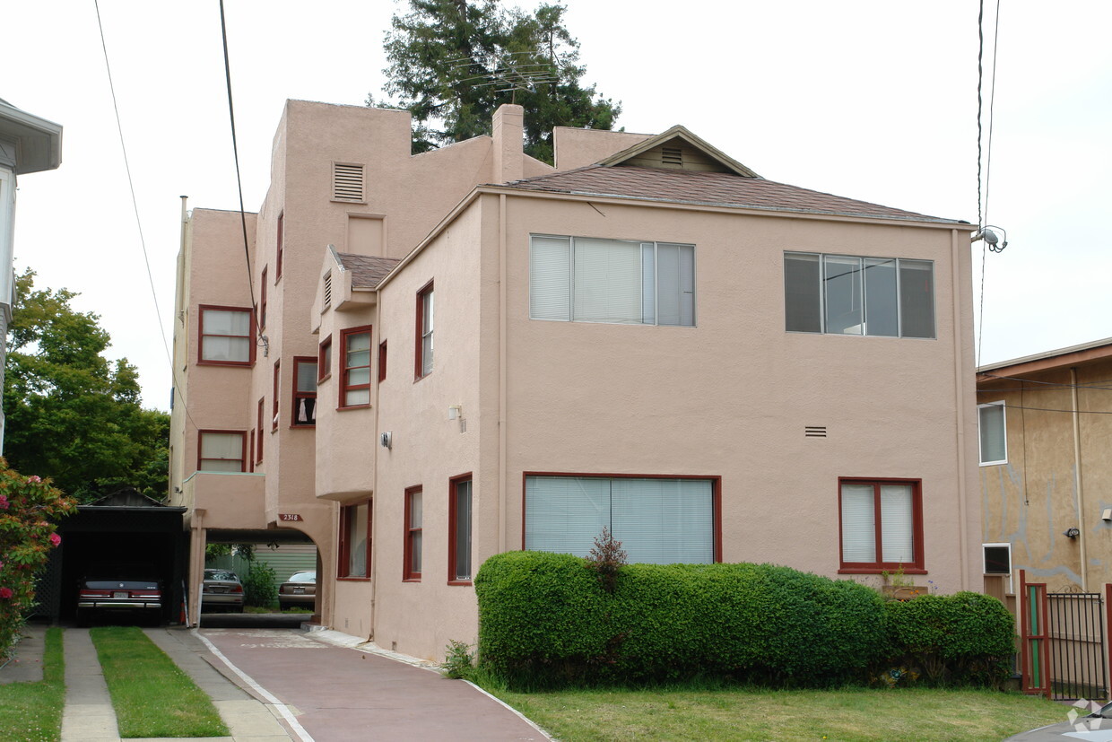 Primary Photo - 2318 Ward St
