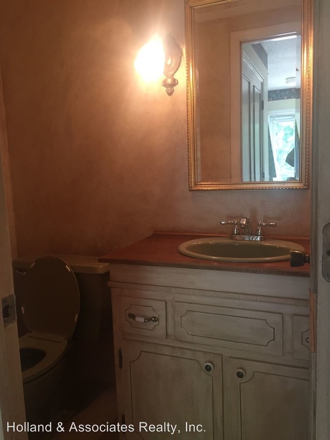 Foto del edificio - 2 br, 1.5 bath House - 502 Carolyn Court B-8