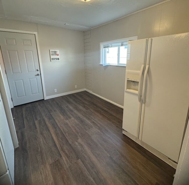 Building Photo - 1213 1/2 West Pine Street