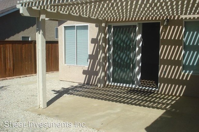 Building Photo - 4 br, 2 bath House - 9312 Palo Verde Dr