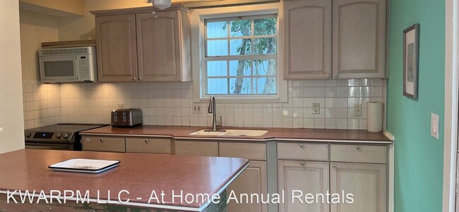Foto del edificio - 2 br, 2 bath House - 834 Olivia Street