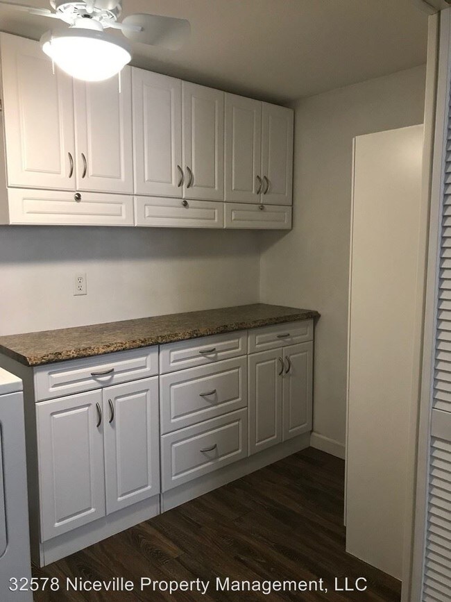 Foto del edificio - 3 br, 1 bath House - 319 Hollywood Blvd NW