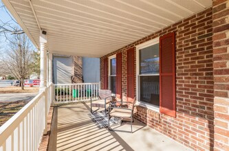 Building Photo - 2119 Flint Glenn Ln