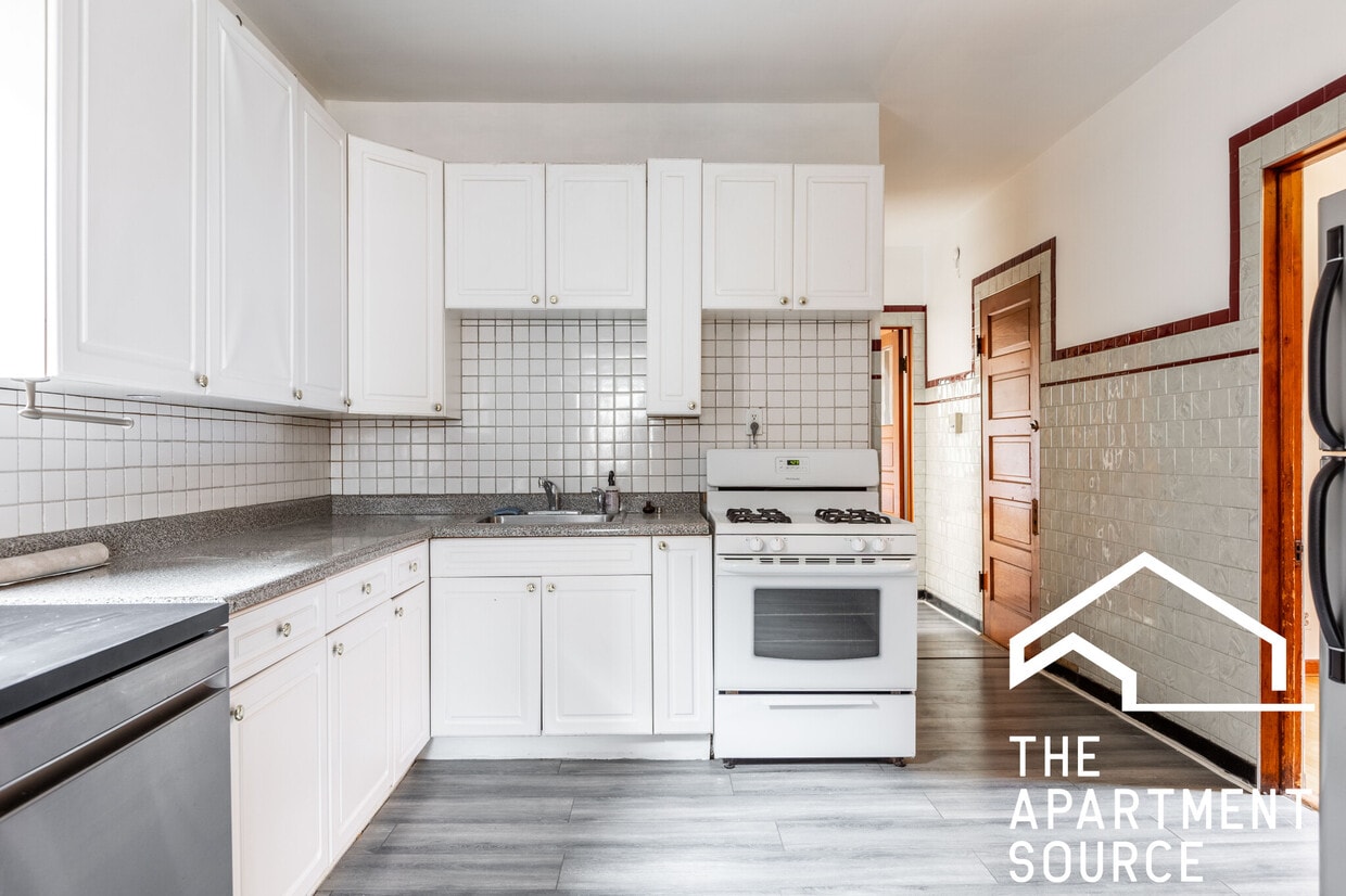 Foto principal - 2042 W Armitage Ave