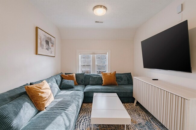 Building Photo - 11321 Hessler Rd