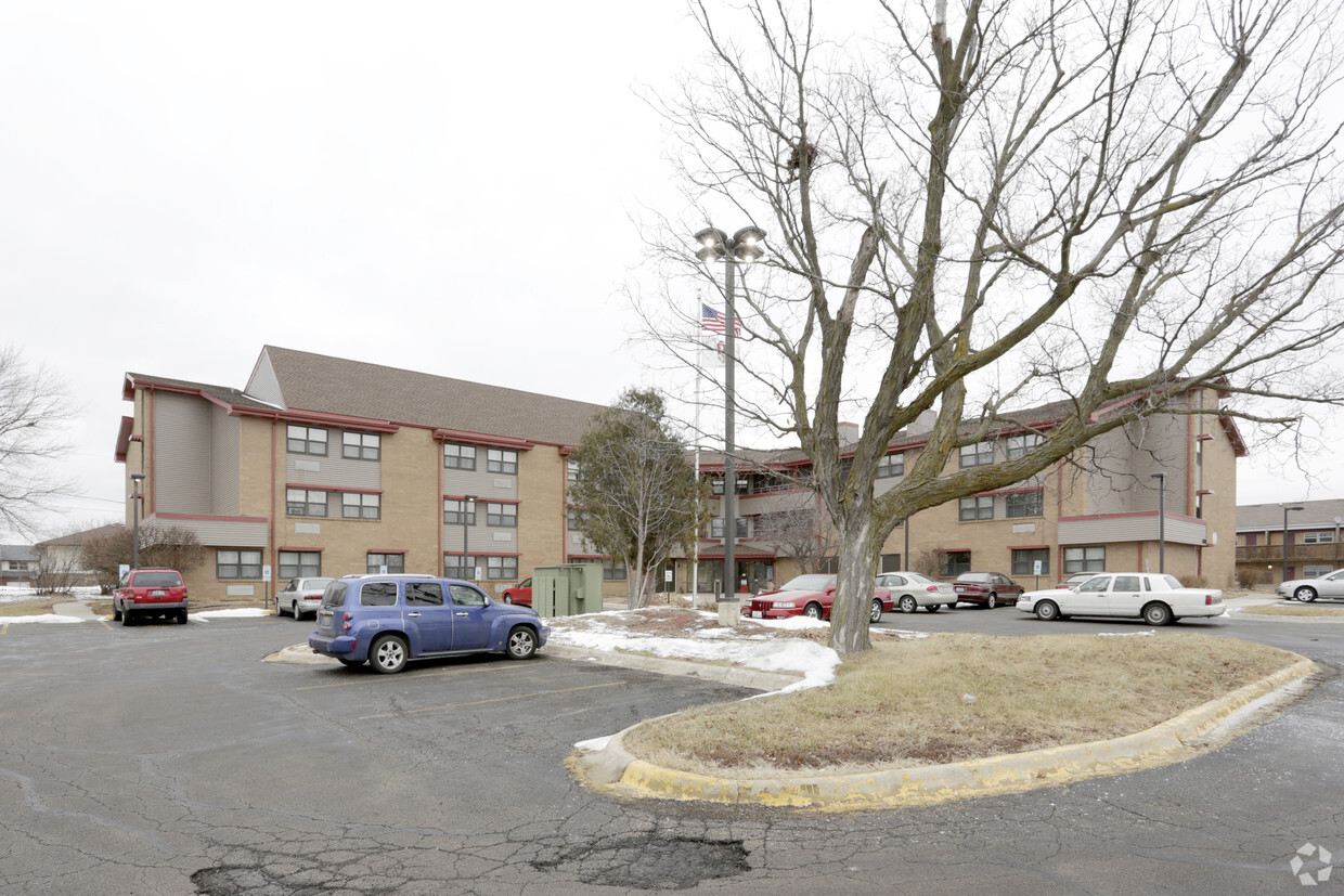Primary Photo - Buckbee Apartments