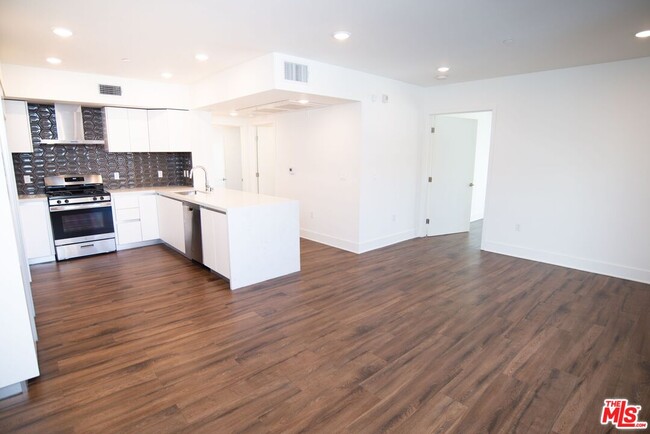 Foto del edificio - 1225 Wellesley Ave