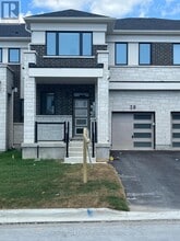 Building Photo - 28 Vinewood Cres