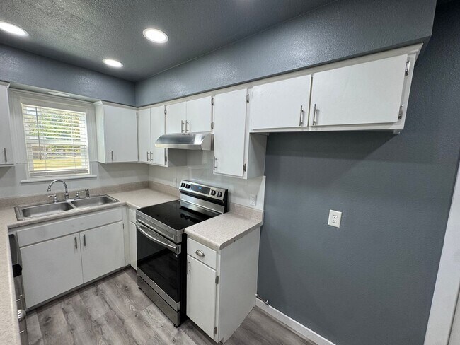 Foto del edificio - 70 N Hunter St