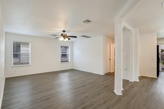 Foto del edificio - 1628 Poppy Seed Ln
