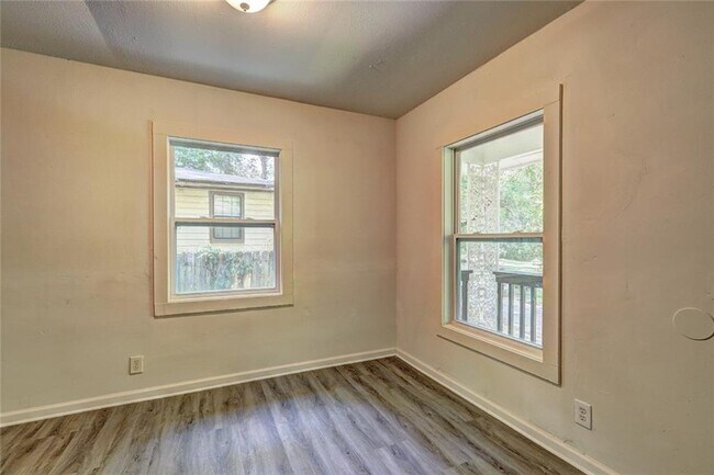 Foto del edificio - 1208 4th Ave W