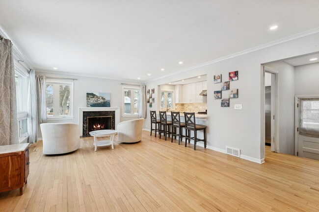 Building Photo - 2607 McDaniel Ave