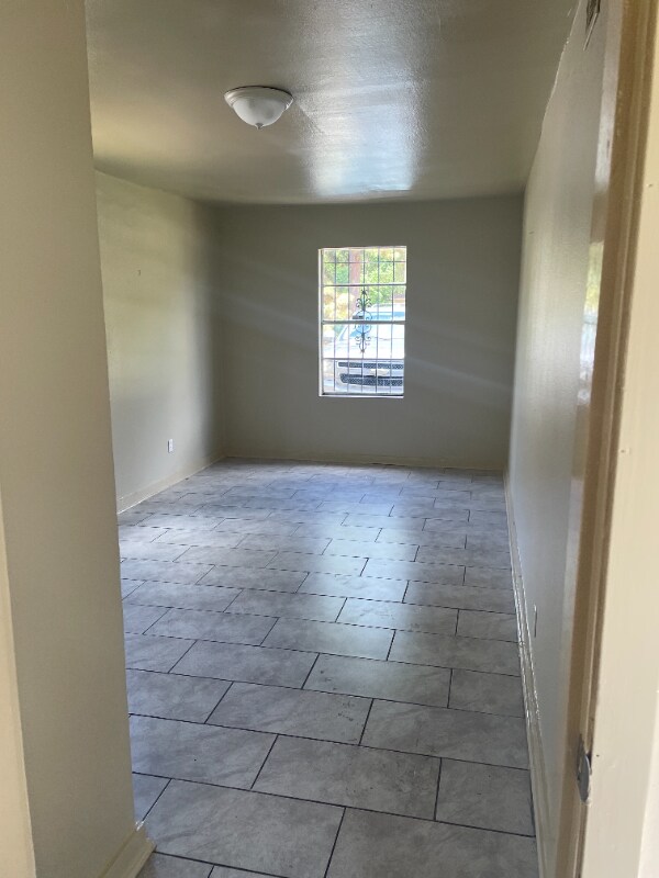 Building Photo - 2769 Sunnybrook St