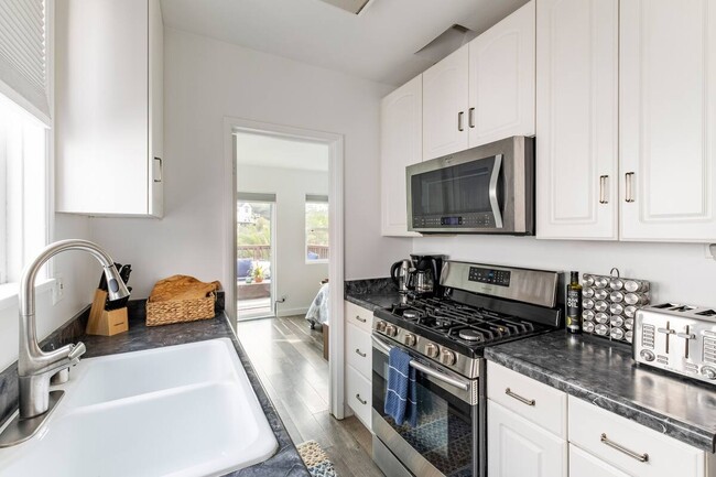 Building Photo - 3523 Crowell St